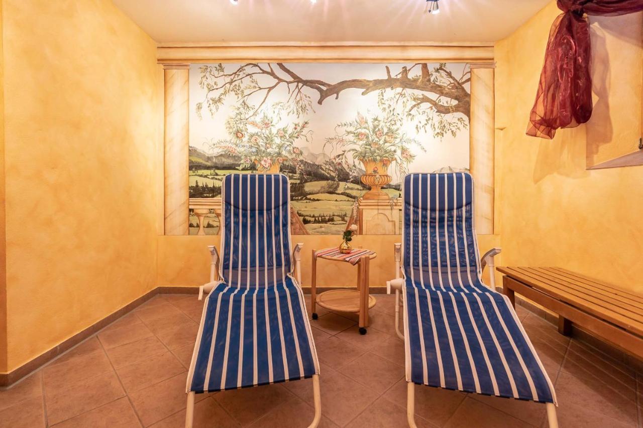 Hotel-Gasthof Zum Dragoner Peiting Exteriör bild